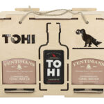 wooden TOHI gift set with gin and Fentimans tonics, gin glass